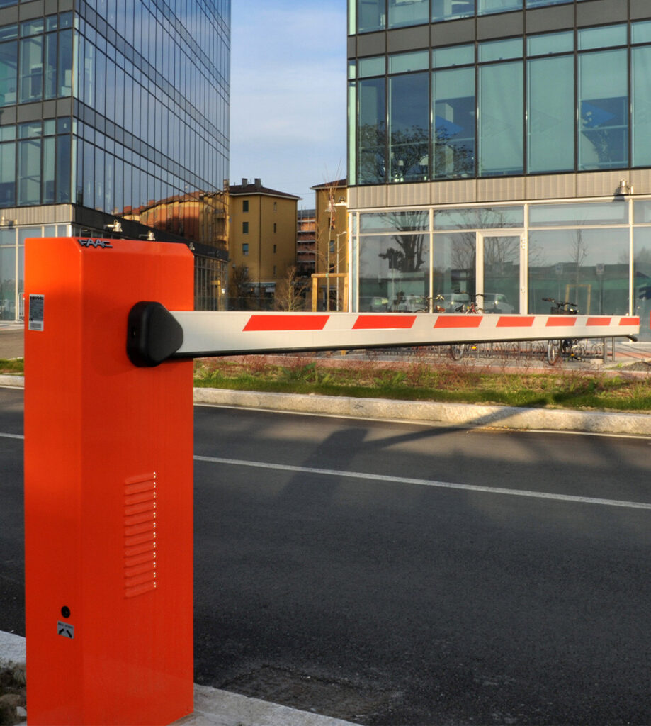 FAAC 620 automatska parking rampa sa pravougaonom rukom